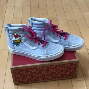 NWT Vans Canvas & Suede Hi Top Girls sneakers w unicorn patch - Sk8-Hi Zip - sz3